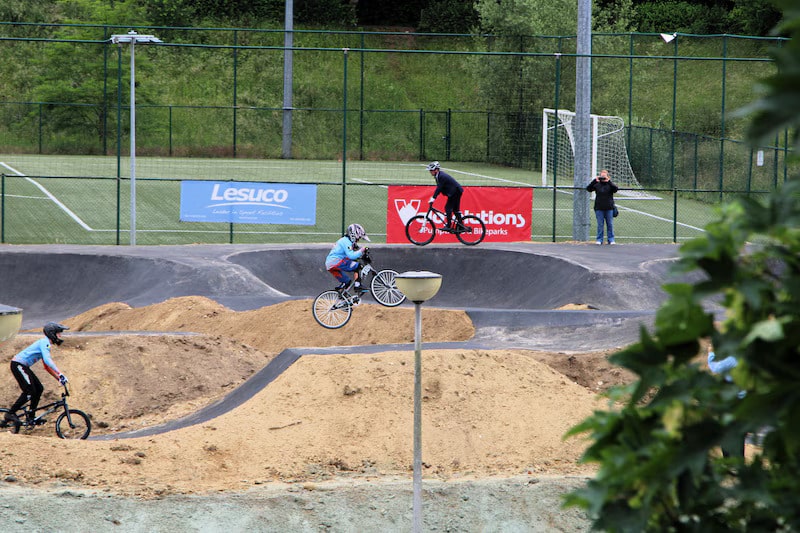 De Nieuwe Pumptrack Op Sportsite Wauterbos In Sint Genesius Rode
